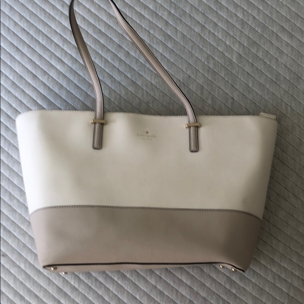 Kate Spade tote bag. Great condition!